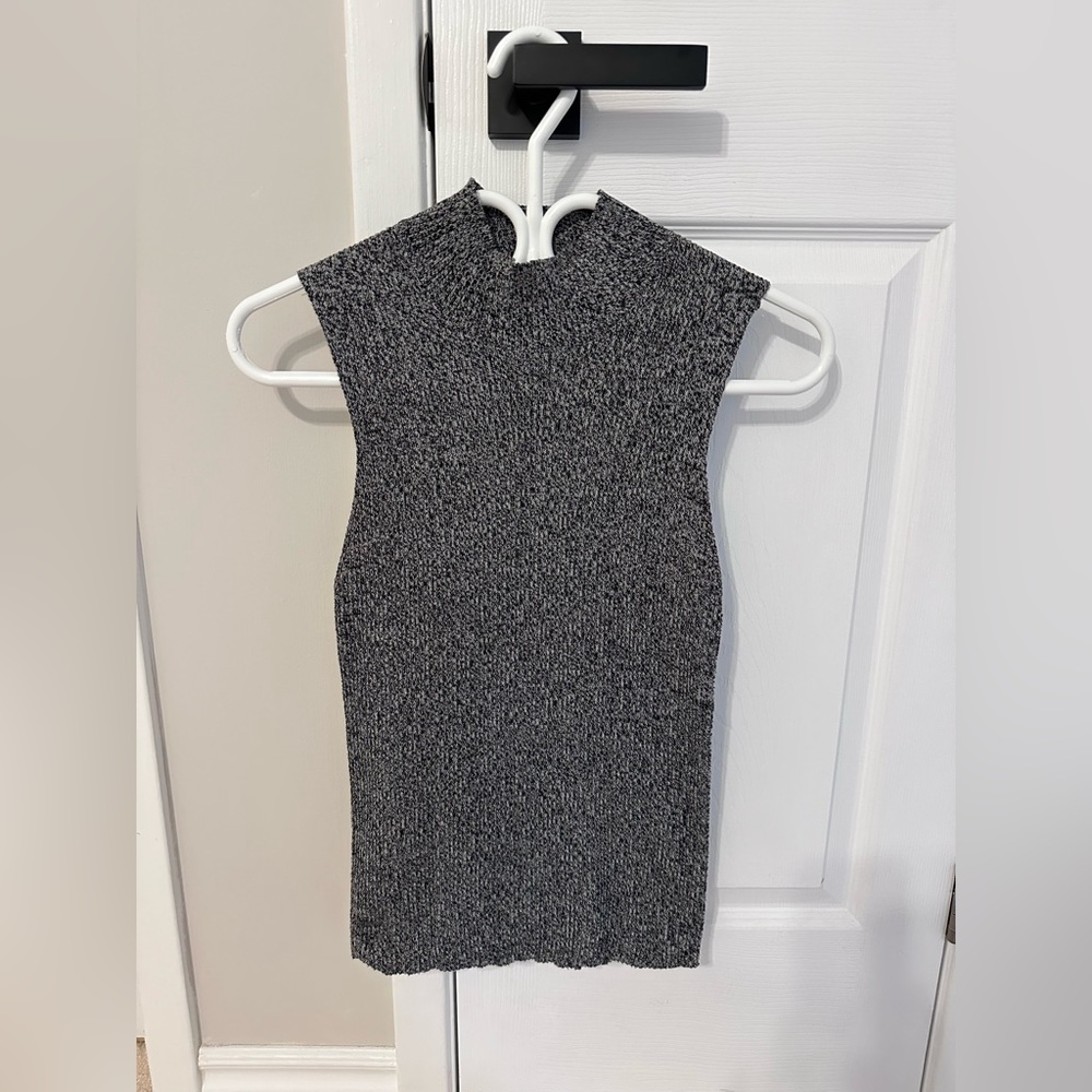 Highneck Sleeveless Tank